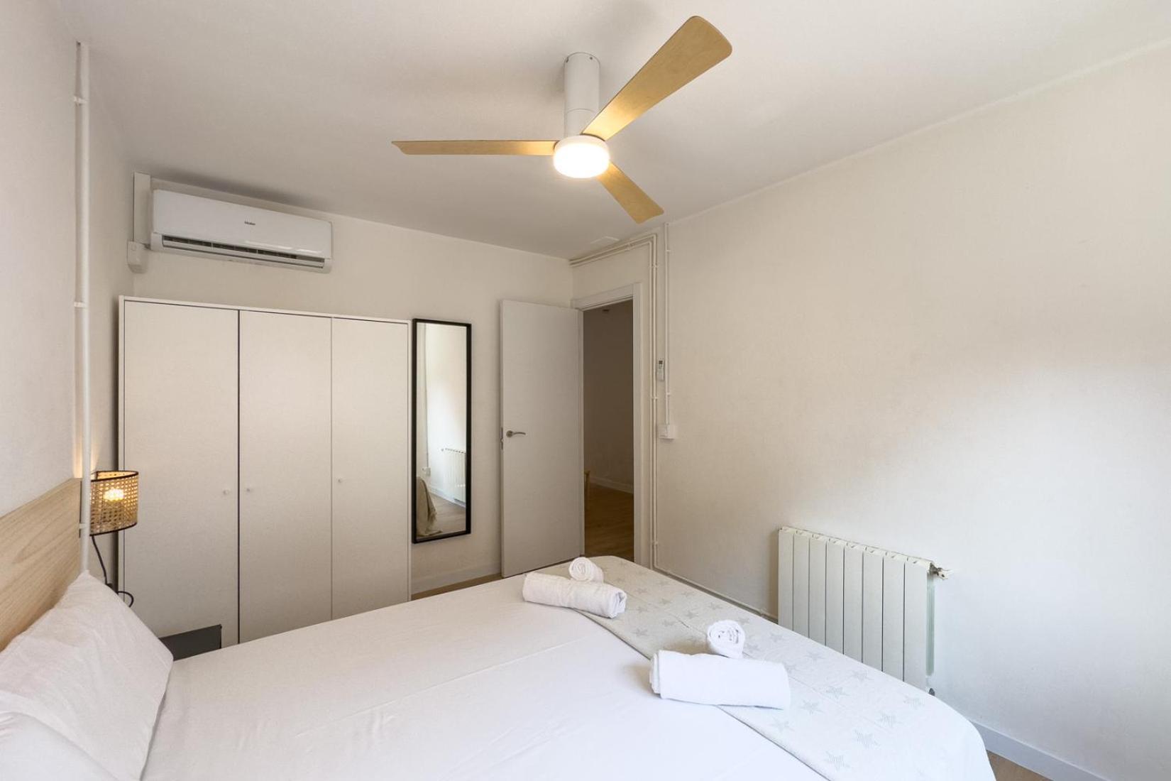 Bed&Bcn Forum II Apartment Sant Adria de Besos Exterior photo